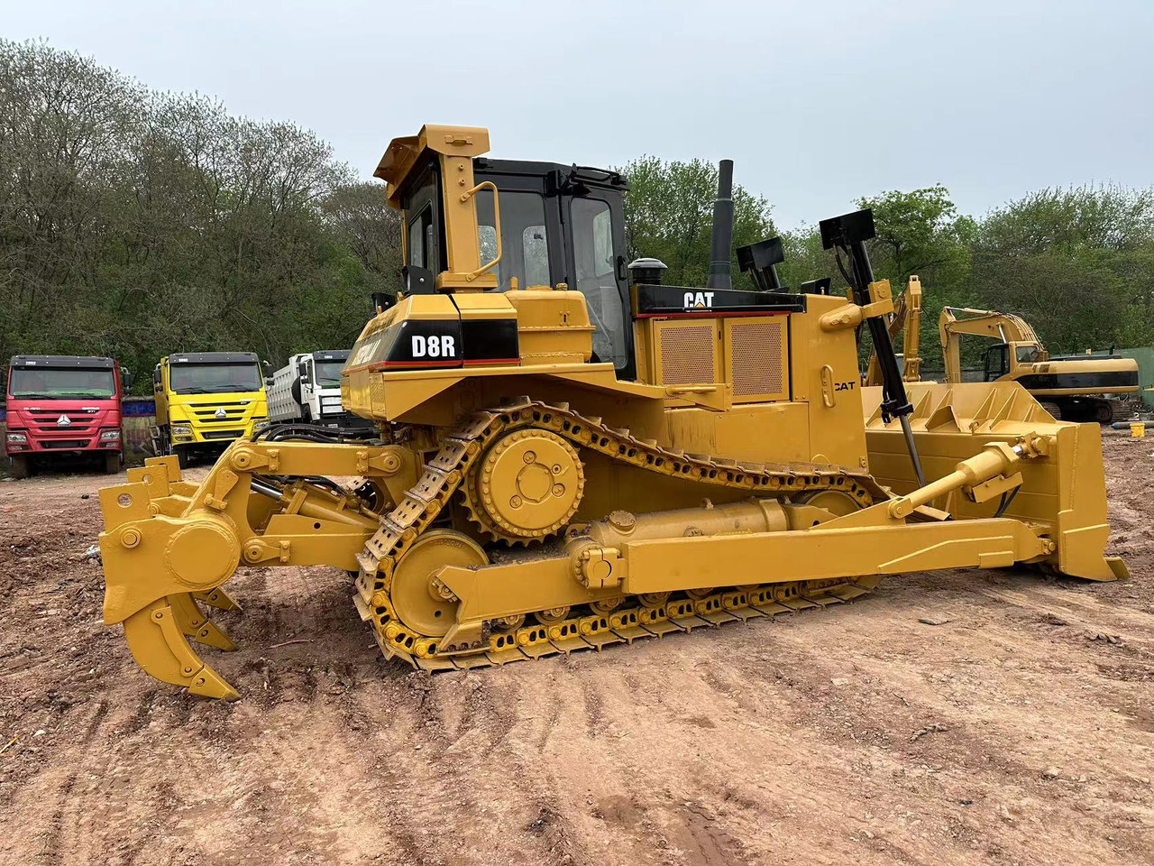 CATERPILLAR D8R - Бульдозер: фото 2 CATERPILLAR D8R - Бульдозер: фото 2
