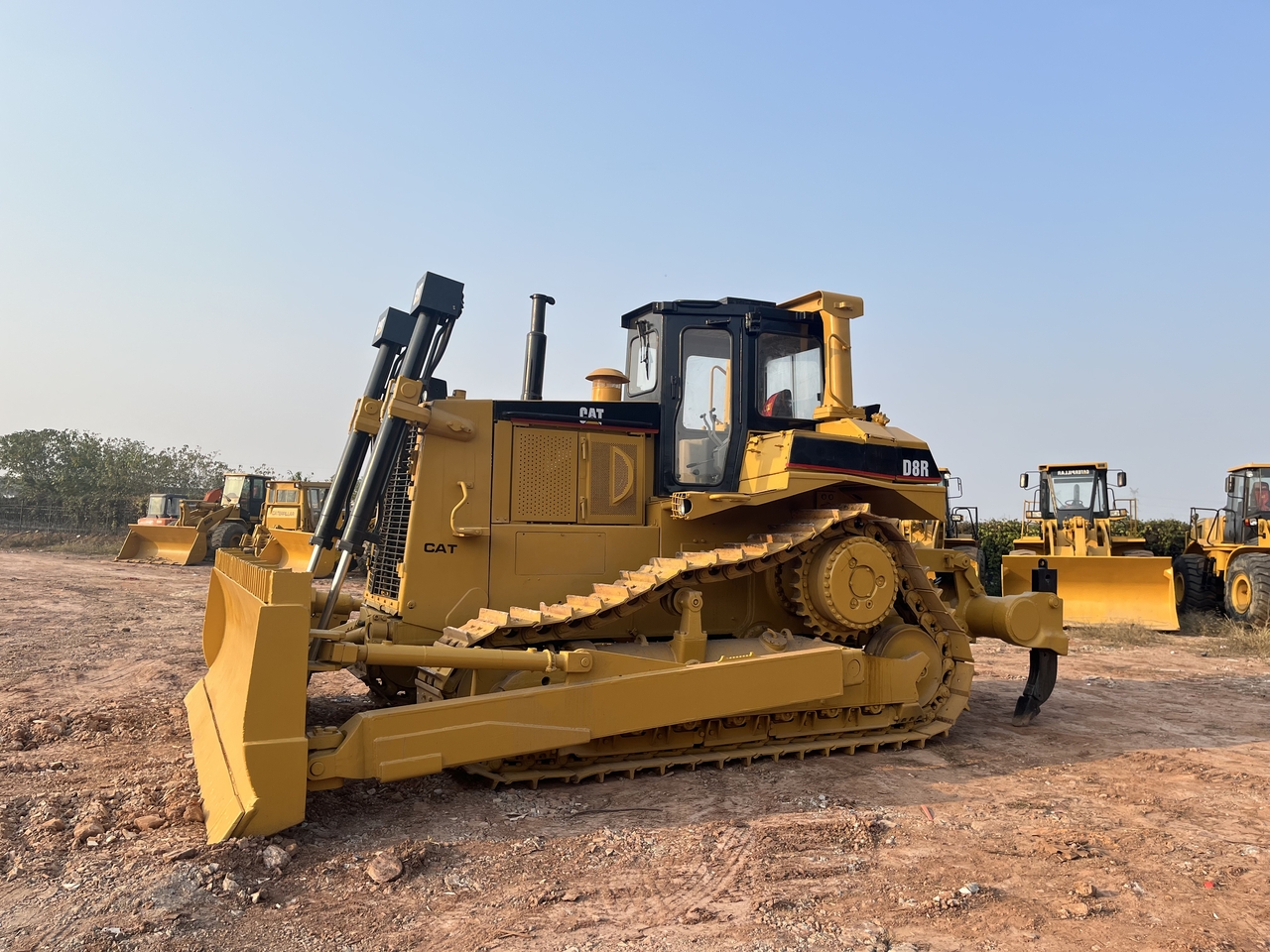 CATERPILLAR D8R - Бульдозер: фото 2 CATERPILLAR D8R - Бульдозер: фото 2