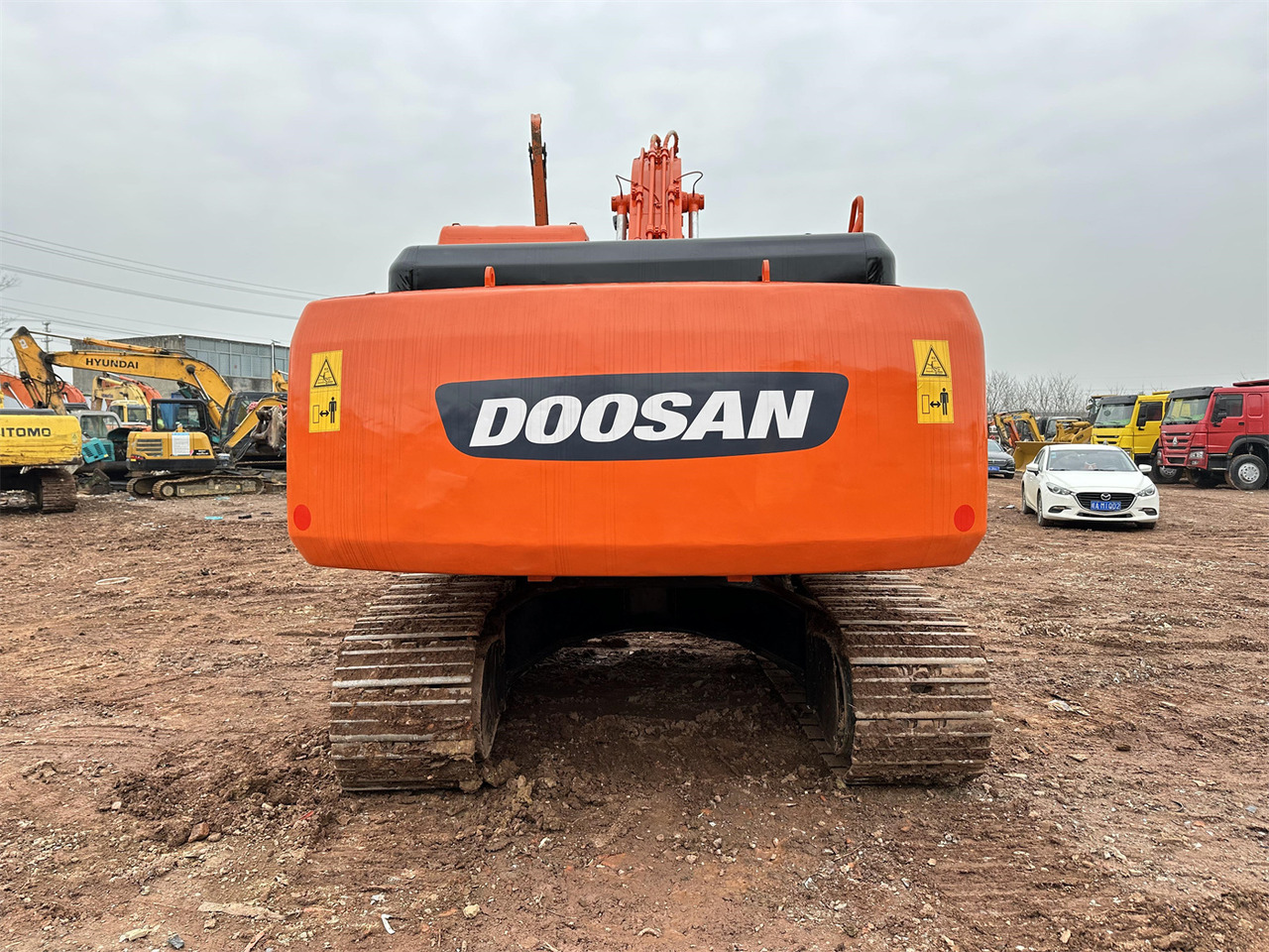 DOOSAN DH220 - Гусеничный экскаватор: фото 5 DOOSAN DH220 - Гусеничный экскаватор: фото 5