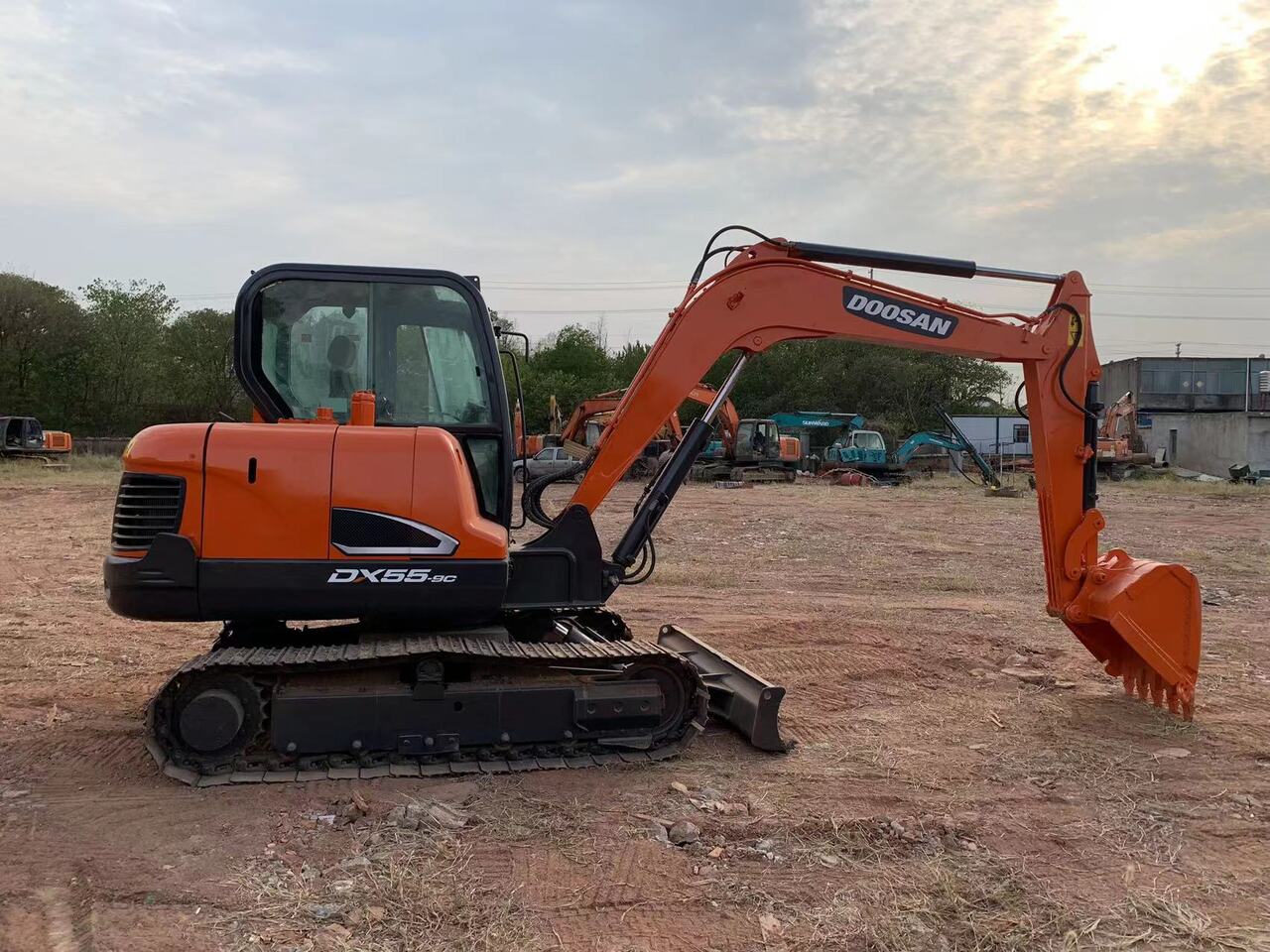 DOOSAN DX55 - Экскаватор: фото 4 DOOSAN DX55 - Экскаватор: фото 4