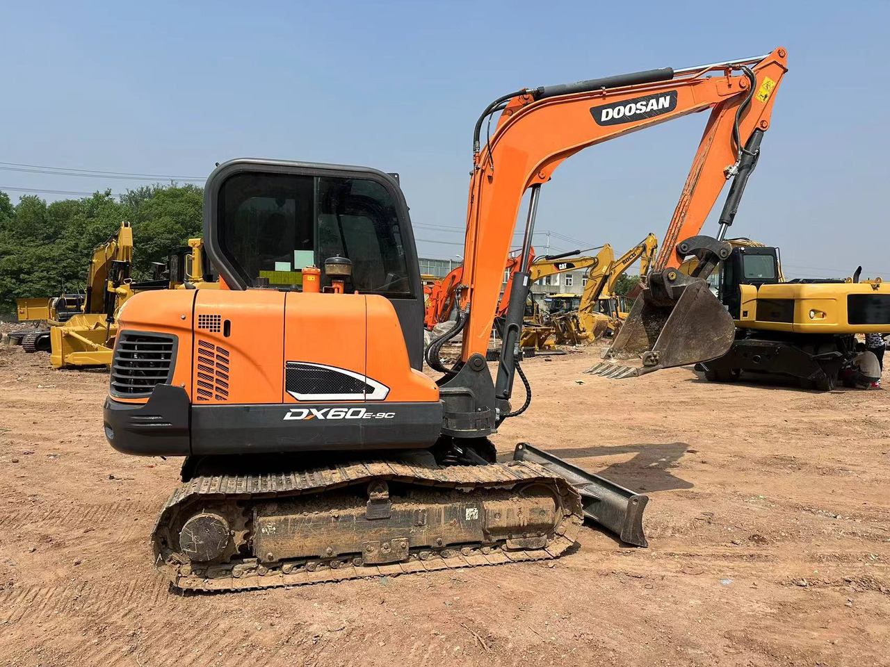 DOOSAN DX60 - Мини-экскаватор: фото 3 DOOSAN DX60 - Мини-экскаватор: фото 3