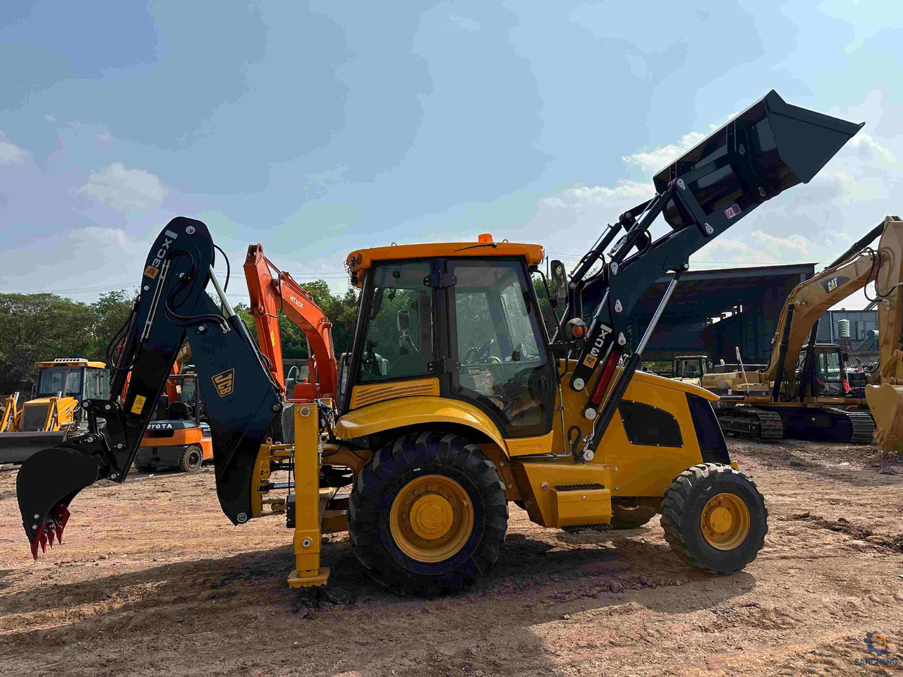 Экскаватор-погрузчик JCB 3CX: фото 8