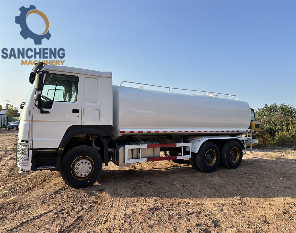 SINOTRUK HOWO 371 6x4 Water Tanker Truck - Грузовик-цистерна: фото 4 SINOTRUK HOWO 371 6x4 Water Tanker Truck - Грузовик-цистерна: фото 4