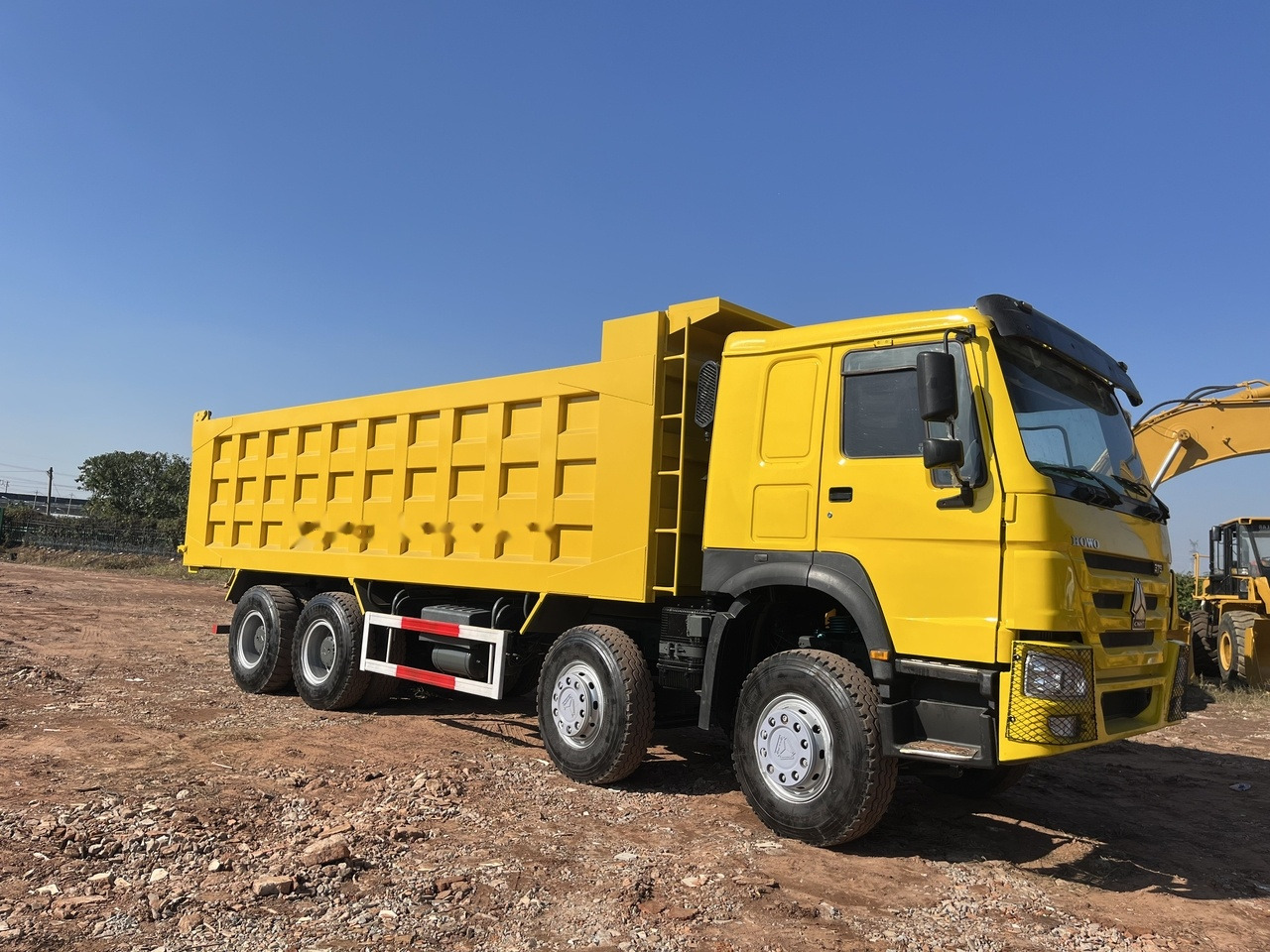 SINOTRUK HOWO 371 Dump Truck 8x4 - Самосвал: фото 1 SINOTRUK HOWO 371 Dump Truck 8x4 - Самосвал: фото 1