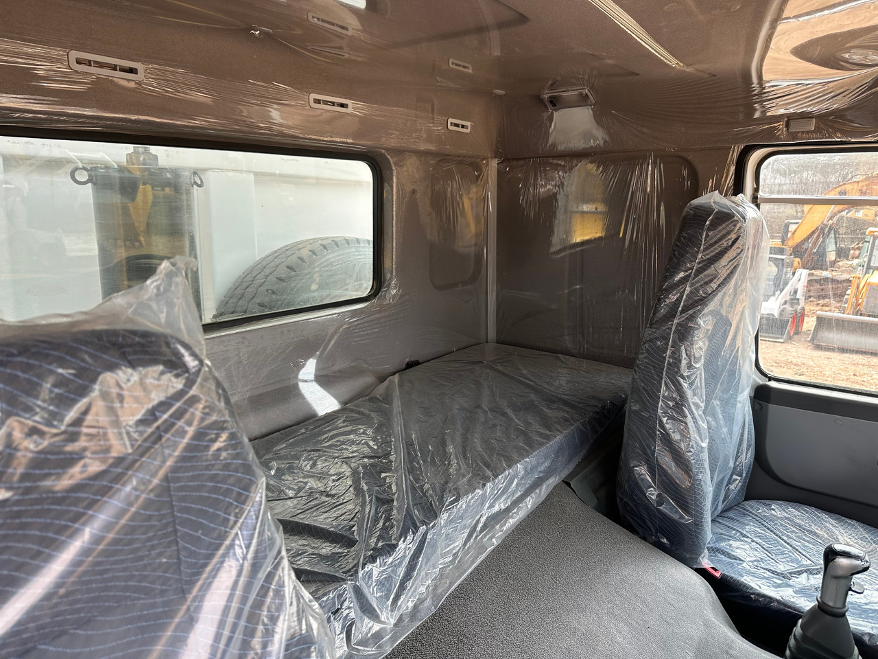 SINOTRUK HOWO 371hp 6x4 Dump truck - Самосвал: фото 4 SINOTRUK HOWO 371hp 6x4 Dump truck - Самосвал: фото 4