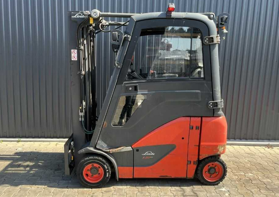 Linde E20PH-02 - Электропогрузчик: фото 2 Linde E20PH-02 - Электропогрузчик: фото 2