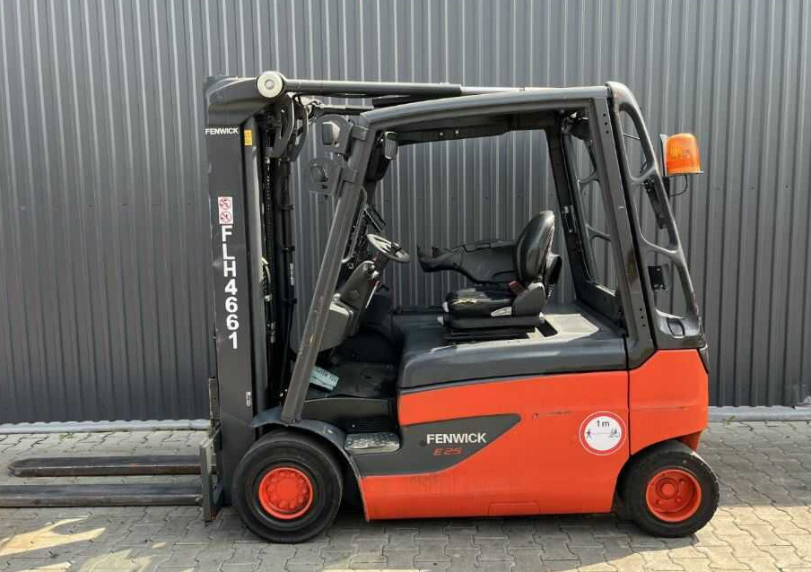 Linde E25L-02 - Электропогрузчик: фото 2 Linde E25L-02 - Электропогрузчик: фото 2