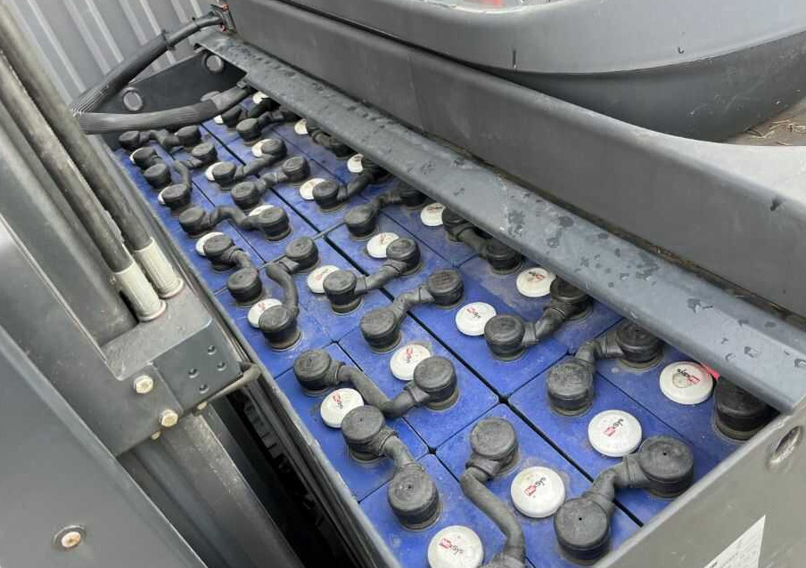 Linde R14 - Ричтрак: фото 3 Linde R14 - Ричтрак: фото 3