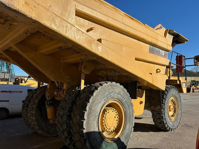 Caterpillar 771D - Внедорожный самосвал: фото 4 Caterpillar 771D - Внедорожный самосвал: фото 4