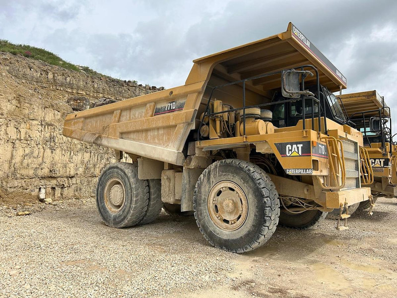 Caterpillar 771D - Карьерный самосвал: фото 2 Caterpillar 771D - Карьерный самосвал: фото 2