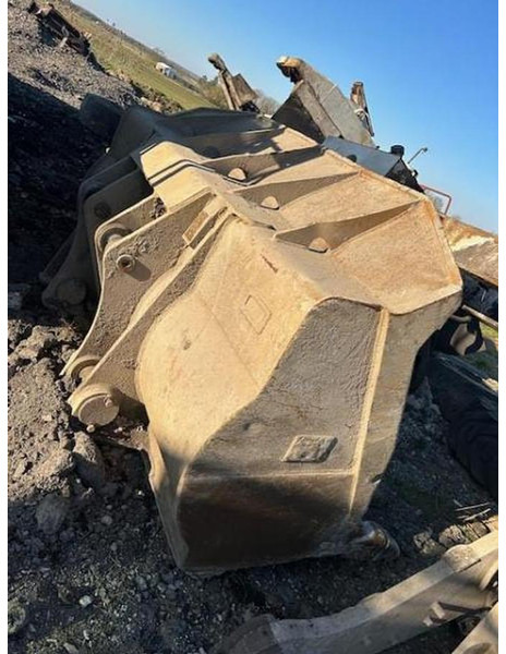 Caterpillar 973D - Ковш: фото 3 Caterpillar 973D - Ковш: фото 3