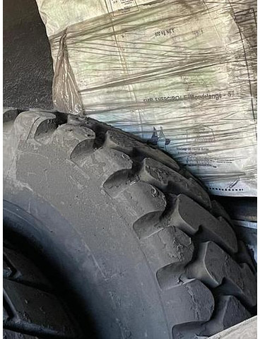 PNEU  - Шина: фото 1 PNEU  - Шина: фото 1