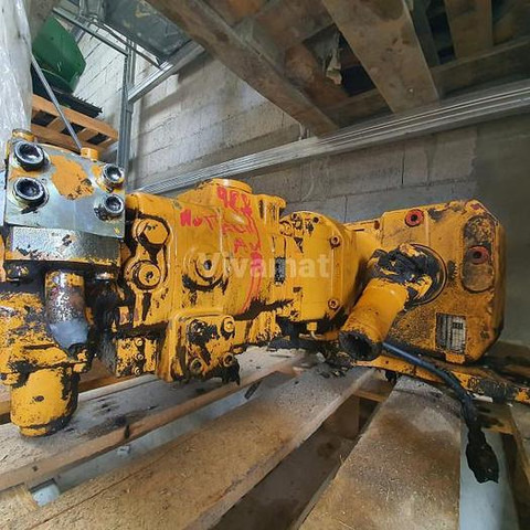 Liebherr 922 - Запчасти: фото 2 Liebherr 922 - Запчасти: фото 2