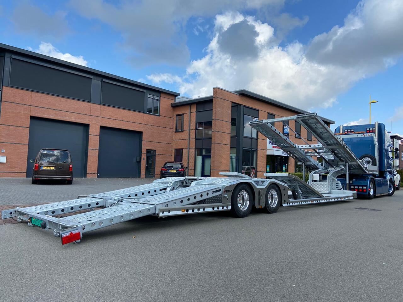 Vegafix (2 Axle Truck Carrier) - Полуприцеп-автовоз: фото 2 Vegafix (2 Axle Truck Carrier) - Полуприцеп-автовоз: фото 2