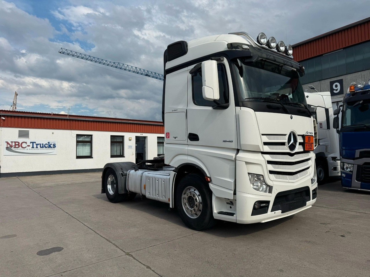 Mercedes-Benz ACTROS 1846 * RETARDER + 2X TANK * ALCOA * KIPPH - Тягач: фото 3 Mercedes-Benz ACTROS 1846 * RETARDER + 2X TANK * ALCOA * KIPPH - Тягач: фото 3