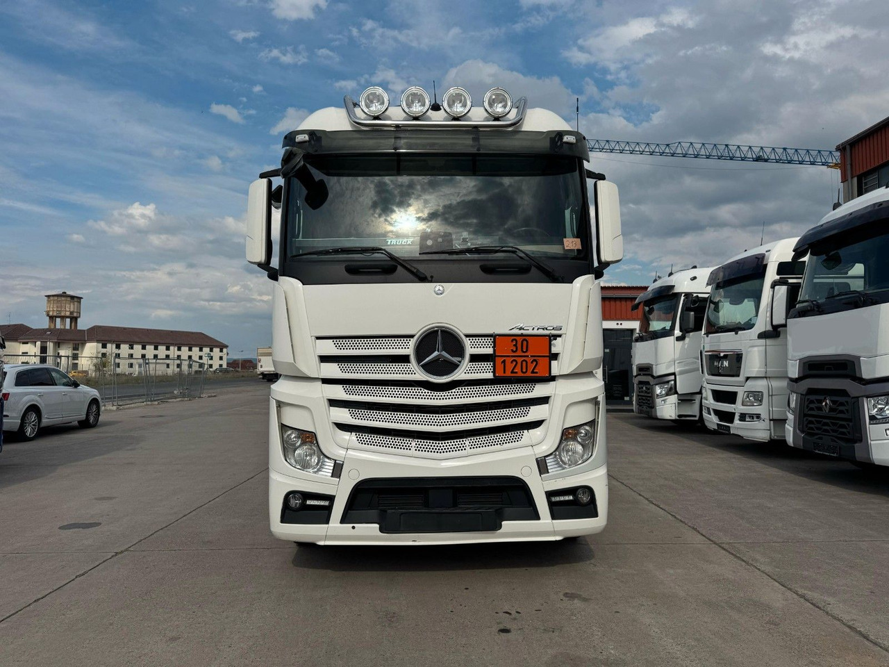 Mercedes-Benz ACTROS 1846 * RETARDER + 2X TANK * ALCOA * KIPPH - Тягач: фото 2 Mercedes-Benz ACTROS 1846 * RETARDER + 2X TANK * ALCOA * KIPPH - Тягач: фото 2