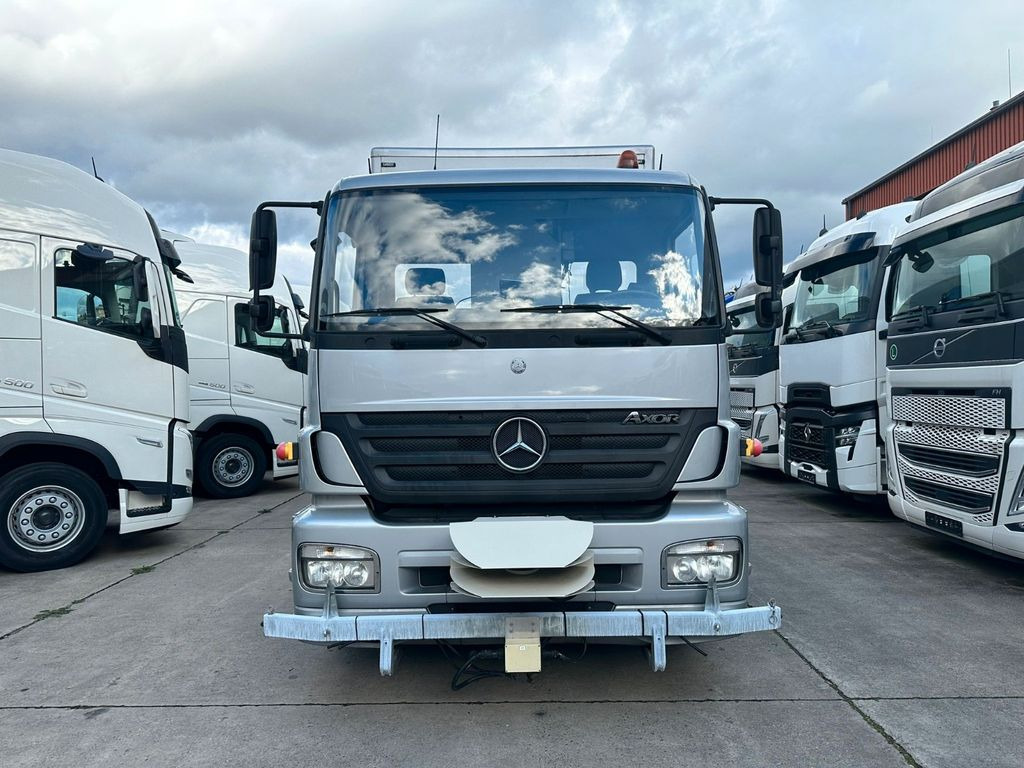 Mercedes-Benz AXOR 1823 * KLIMA * 82.00 KM*MIT HEIWO AUFLIEGER - Тягач: фото 2 Mercedes-Benz AXOR 1823 * KLIMA * 82.00 KM*MIT HEIWO AUFLIEGER - Тягач: фото 2