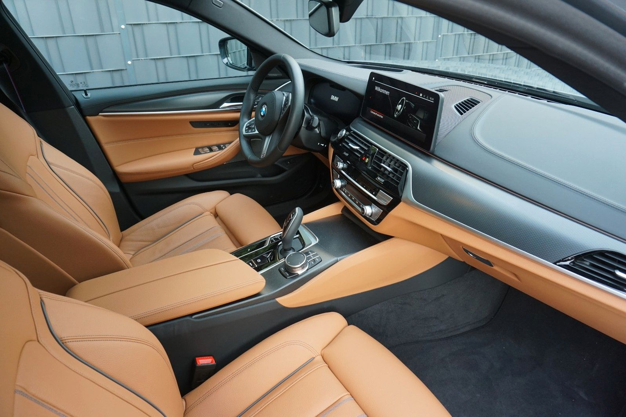 BMW 530 xDrive Touríng - Универсал: фото 4 BMW 530 xDrive Touríng - Универсал: фото 4