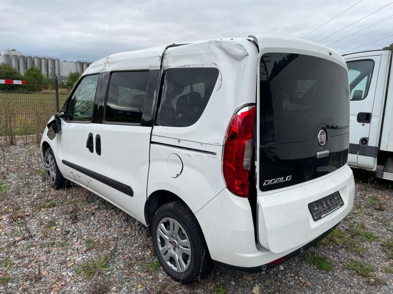 Fiat Doblo Maxi 1.6 M-Jet Euro6 Klima ZV - Пассажирский фургон: фото 5 Fiat Doblo Maxi 1.6 M-Jet Euro6 Klima ZV - Пассажирский фургон: фото 5