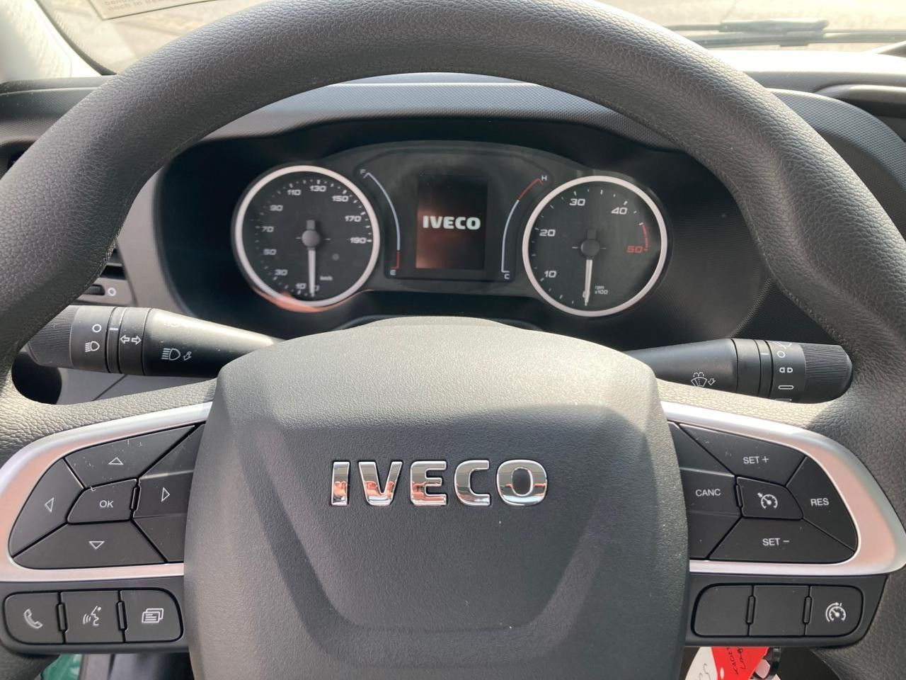 Новый Малотоннажный самосвал Iveco Daily 50C18H Iveco Daily 50C18H Euro6 Klima AHK ZV: фото 11