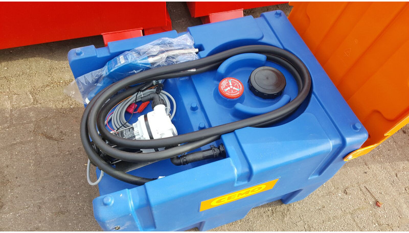 ADBLUE tank - Грузовик-цистерна: фото 2 ADBLUE tank - Грузовик-цистерна: фото 2