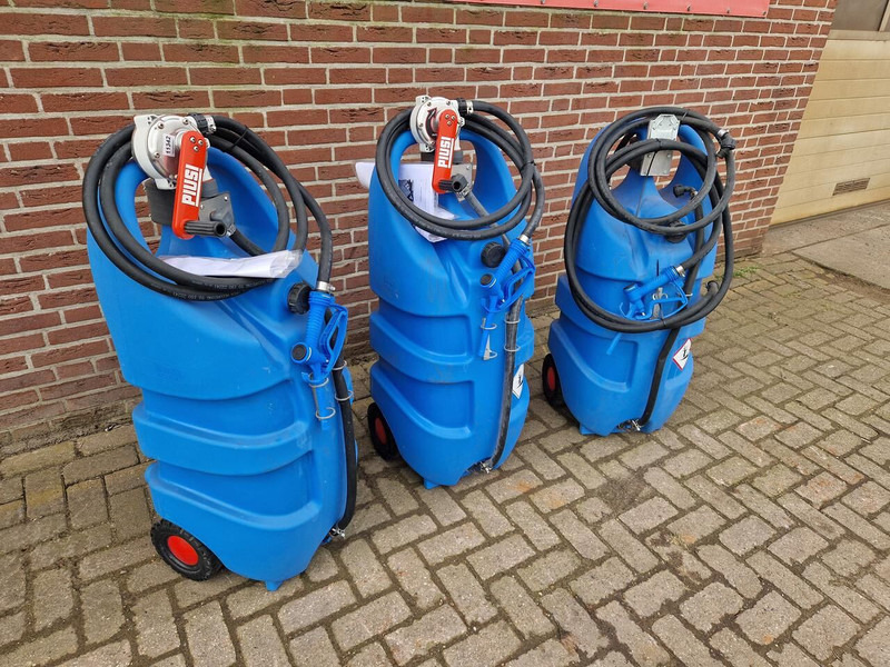 Mobiele kunststof tank voor AdBlue - Грузовик-цистерна: фото 2 Mobiele kunststof tank voor AdBlue - Грузовик-цистерна: фото 2