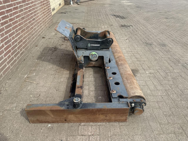 STEELWRIST GR2500 - Ковш для Строительной техники: фото 3 STEELWRIST GR2500 - Ковш для Строительной техники: фото 3