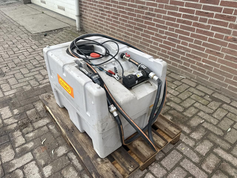 Dieseltank 200 liter - Gebruikt - Грузовик-цистерна: фото 2 Dieseltank 200 liter - Gebruikt - Грузовик-цистерна: фото 2