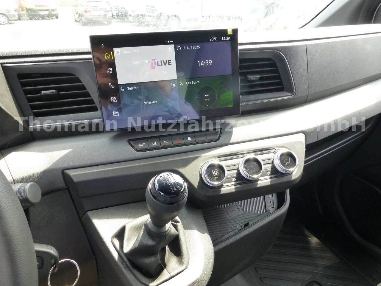 Тентованный фургон Renault NEW Master Pritsche Plane Schlafkabine: фото 19 Тентованный фургон Renault NEW Master Pritsche Plane Schlafkabine: фото 19