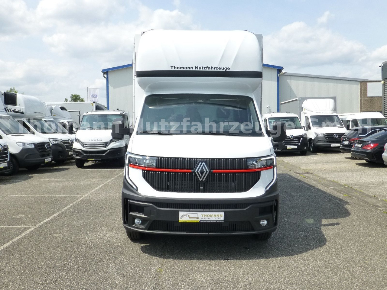 Тентованный фургон Renault NEW Master Pritsche Plane Schlafkabine: фото 6 Тентованный фургон Renault NEW Master Pritsche Plane Schlafkabine: фото 6