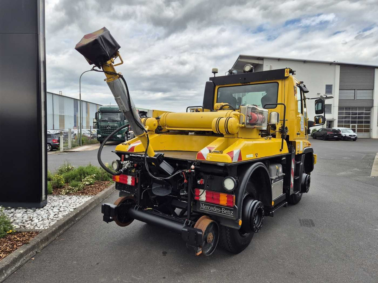 Грузовик Unimog U400 4x4 Zweiwege ZAGRO 800t/52 Achsen Funk: фото 9
