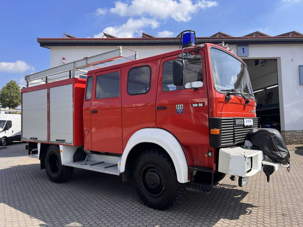 Iveco 75-16 AW 4x4 LF8 Feuerwehr Standheizung 9 Sitze - Пожарная машина: фото 5 Iveco 75-16 AW 4x4 LF8 Feuerwehr Standheizung 9 Sitze - Пожарная машина: фото 5