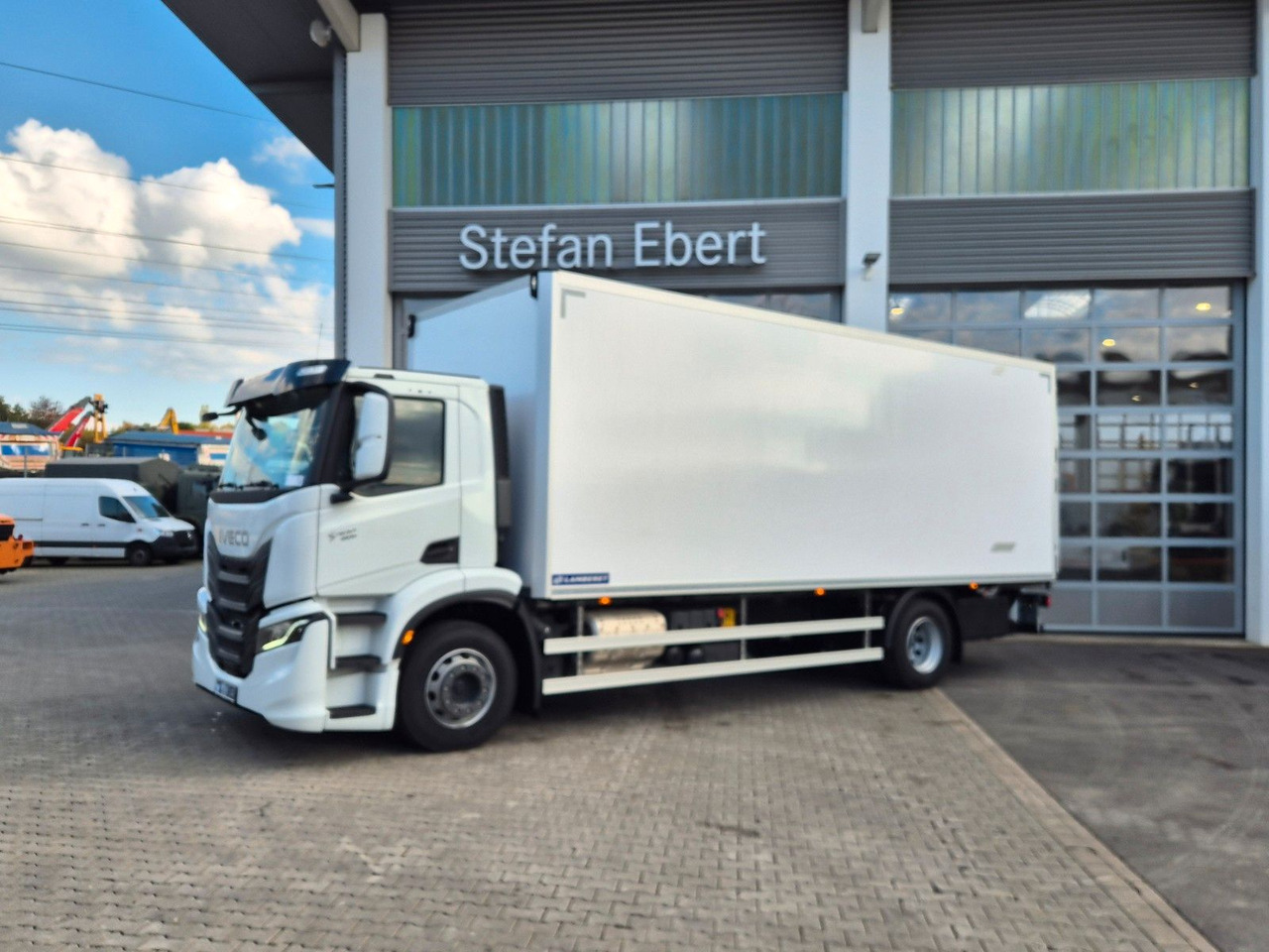 Iveco AD190S40/FP Lamberet Mitsubishi LBW Tür AHK - Рефрижератор: фото 3 Iveco AD190S40/FP Lamberet Mitsubishi LBW Tür AHK - Рефрижератор: фото 3