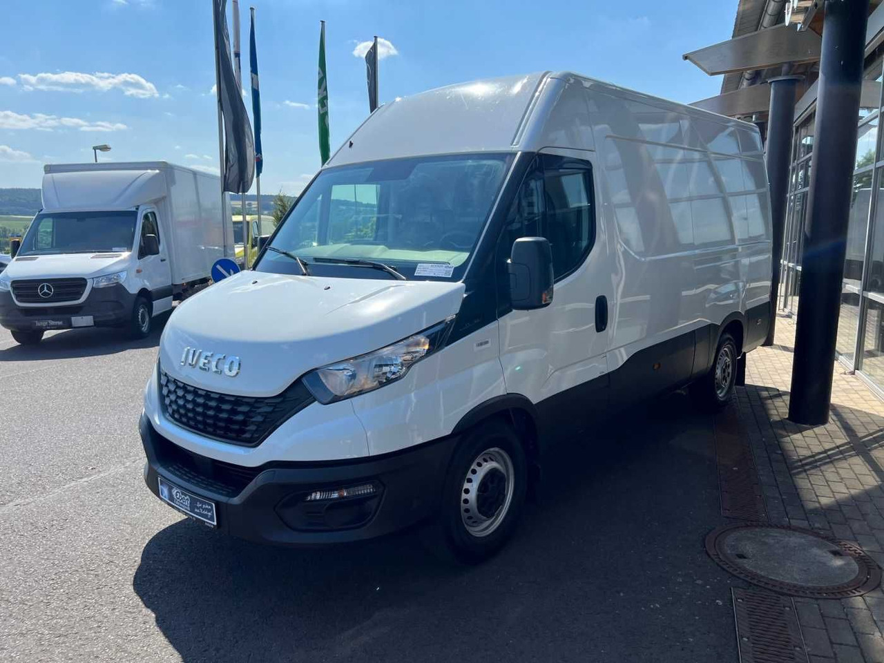 Iveco Daily 35 S 16 V *Klima*3.520mm* - Цельнометаллический фургон: фото 4 Iveco Daily 35 S 16 V *Klima*3.520mm* - Цельнометаллический фургон: фото 4