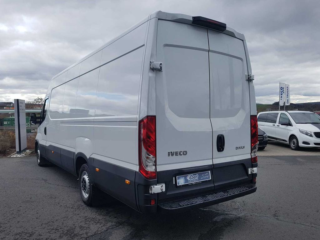 Iveco Daily 35 S16 V *Klima*4.100mm* - Цельнометаллический фургон: фото 4 Iveco Daily 35 S16 V *Klima*4.100mm* - Цельнометаллический фургон: фото 4