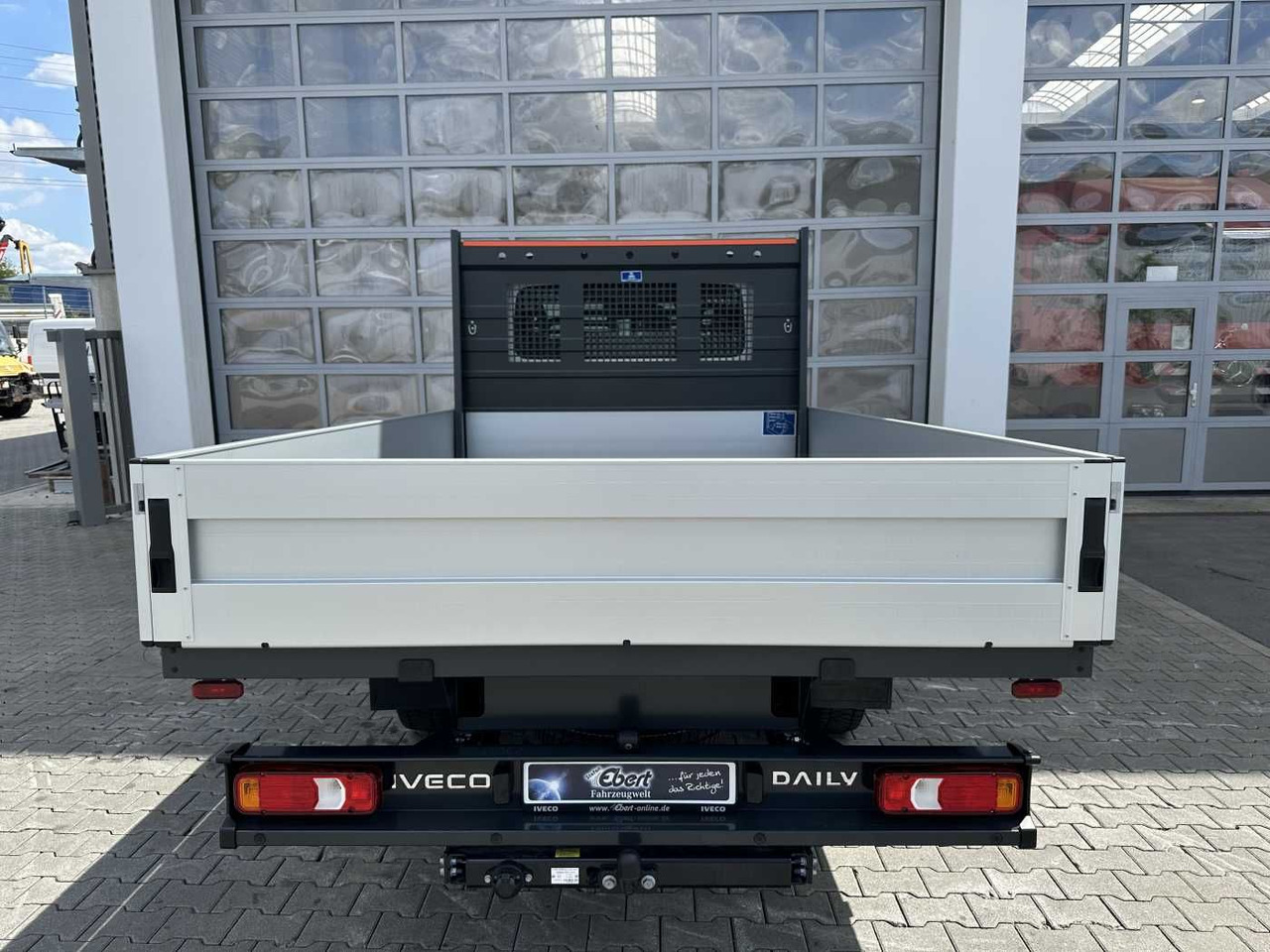 Iveco Daily 35S16 H 3.0L *R3.750mm*AHK*Automatik* 2x - Малотоннажный бортовой грузовик: фото 5 Iveco Daily 35S16 H 3.0L *R3.750mm*AHK*Automatik* 2x - Малотоннажный бортовой грузовик: фото 5
