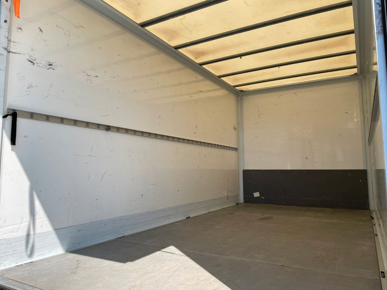 Iveco Daily 35S16 *Koffer*LBW*Klima* - Фургон с закрытым кузовом: фото 5 Iveco Daily 35S16 *Koffer*LBW*Klima* - Фургон с закрытым кузовом: фото 5