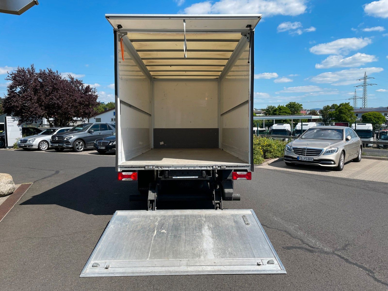 Iveco Daily 35S16 *Koffer*LBW*Klima* - Фургон с закрытым кузовом: фото 3 Iveco Daily 35S16 *Koffer*LBW*Klima* - Фургон с закрытым кузовом: фото 3