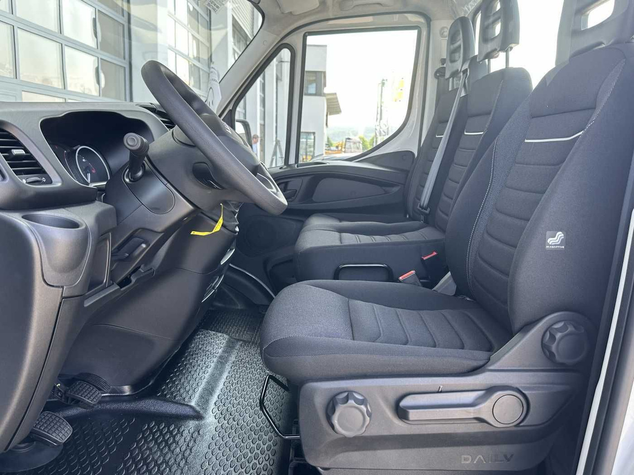 Грузовик-шасси Iveco Daily 50C18 H 3.0L *R4.350mm*Klima*: фото 9