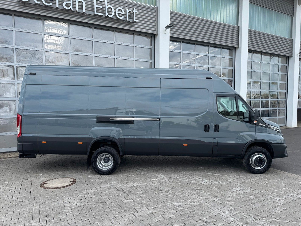 Iveco Daily 70C21 3.0L *L4*H3*Automatik*LED*Luft* 2x - Цельнометаллический фургон: фото 2 Iveco Daily 70C21 3.0L *L4*H3*Automatik*LED*Luft* 2x - Цельнометаллический фургон: фото 2