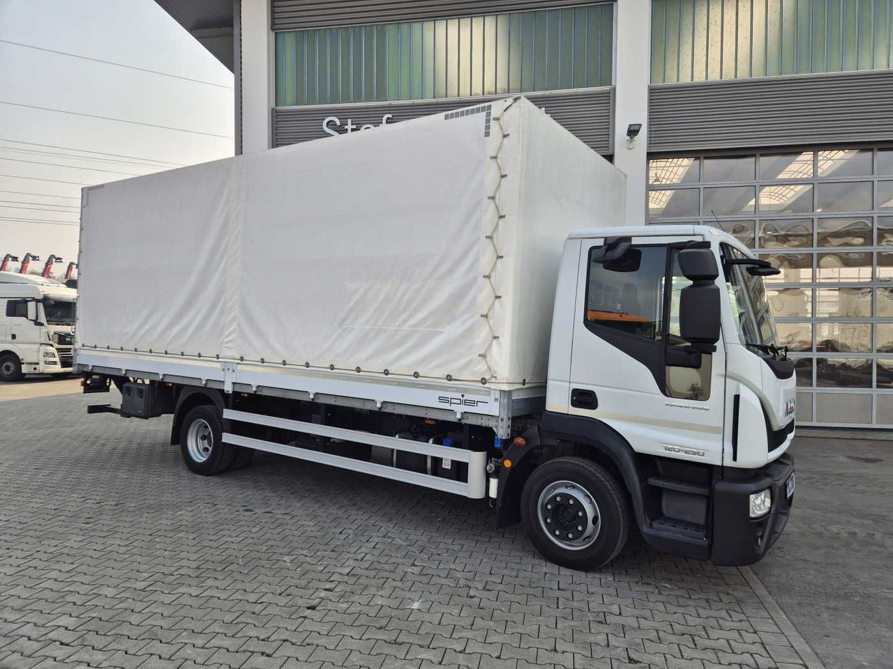 Iveco Eurocargo ML120E25 LBW 1.500kg Klima 3 Sitze - Тентованный грузовик: фото 3 Iveco Eurocargo ML120E25 LBW 1.500kg Klima 3 Sitze - Тентованный грузовик: фото 3