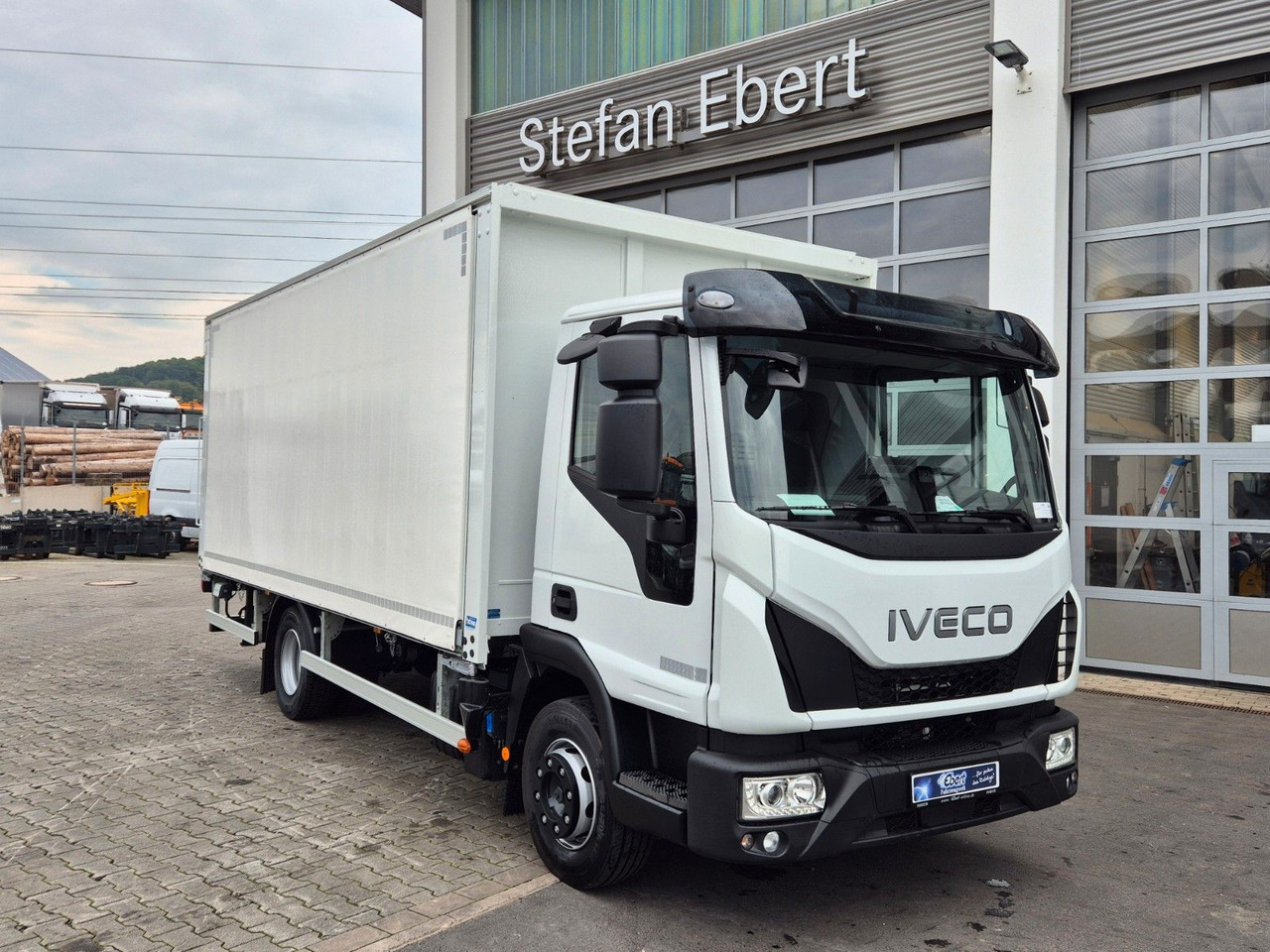Iveco Eurocargo ML120EL25/P Böse Schiebeplanen LBW AHK - Грузовик для перевозки напитков: фото 2 Iveco Eurocargo ML120EL25/P Böse Schiebeplanen LBW AHK - Грузовик для перевозки напитков: фото 2