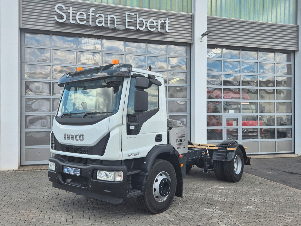 Iveco Eurocargo ML160E25/P EVI_E 4x2 RHD Rechtslenker - Подметально-уборочная машина: фото 3 Iveco Eurocargo ML160E25/P EVI_E 4x2 RHD Rechtslenker - Подметально-уборочная машина: фото 3