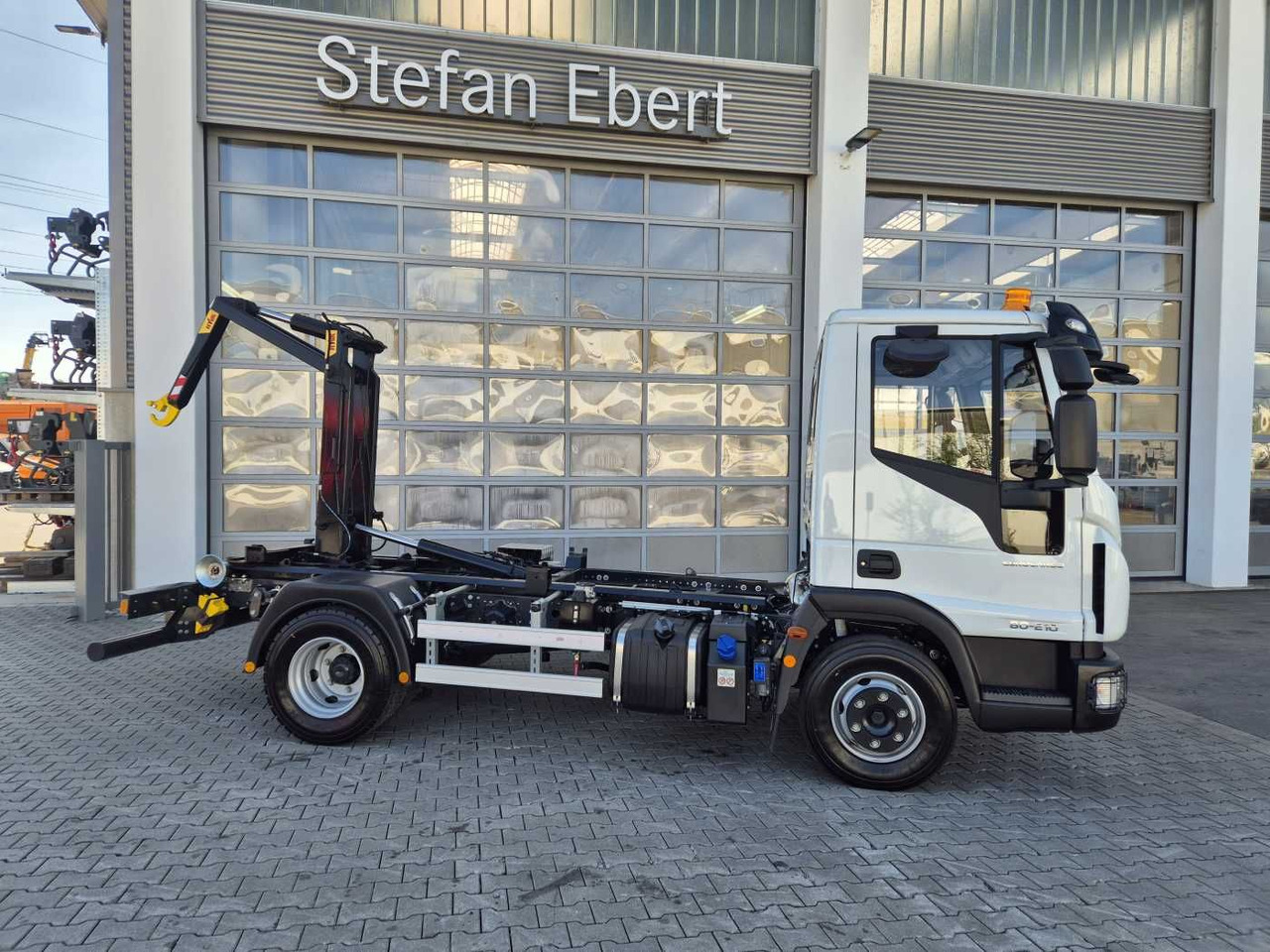 Iveco Eurocargo ML80E21K 4x2 Hyva 05-32-K-DIN-BF 2xAHK - Крюковой мультилифт: фото 5 Iveco Eurocargo ML80E21K 4x2 Hyva 05-32-K-DIN-BF 2xAHK - Крюковой мультилифт: фото 5