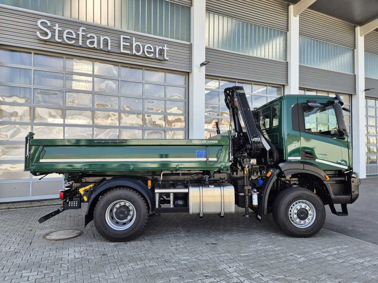 Iveco T-Way AD190T36W/P 4x4 HIAB X-HIDUO 118E-3 Funk - Самосвал, Автоманипулятор: фото 5 Iveco T-Way AD190T36W/P 4x4 HIAB X-HIDUO 118E-3 Funk - Самосвал, Автоманипулятор: фото 5