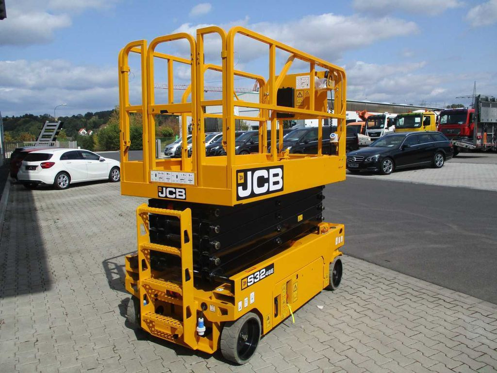 JCB S3246E Scherenbühne // 12m Arbeitshöhe - Ножничный подъемник: фото 4 JCB S3246E Scherenbühne // 12m Arbeitshöhe - Ножничный подъемник: фото 4