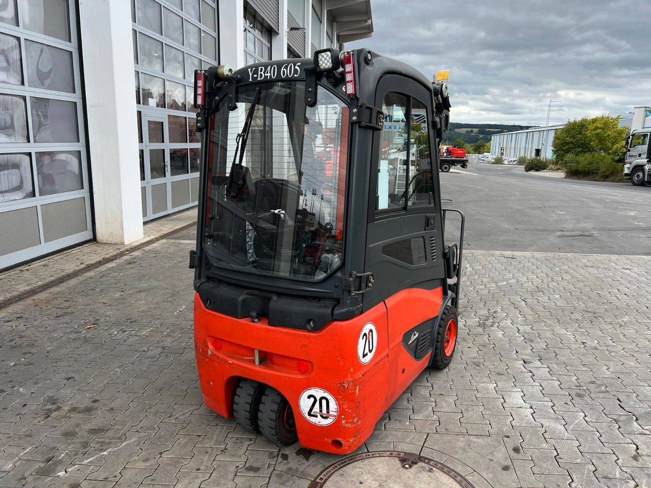 Linde E14 - 01 / Triplex: 4.10m! / SS / nur 2.612h! - Электропогрузчик: фото 4 Linde E14 - 01 / Triplex: 4.10m! / SS / nur 2.612h! - Электропогрузчик: фото 4