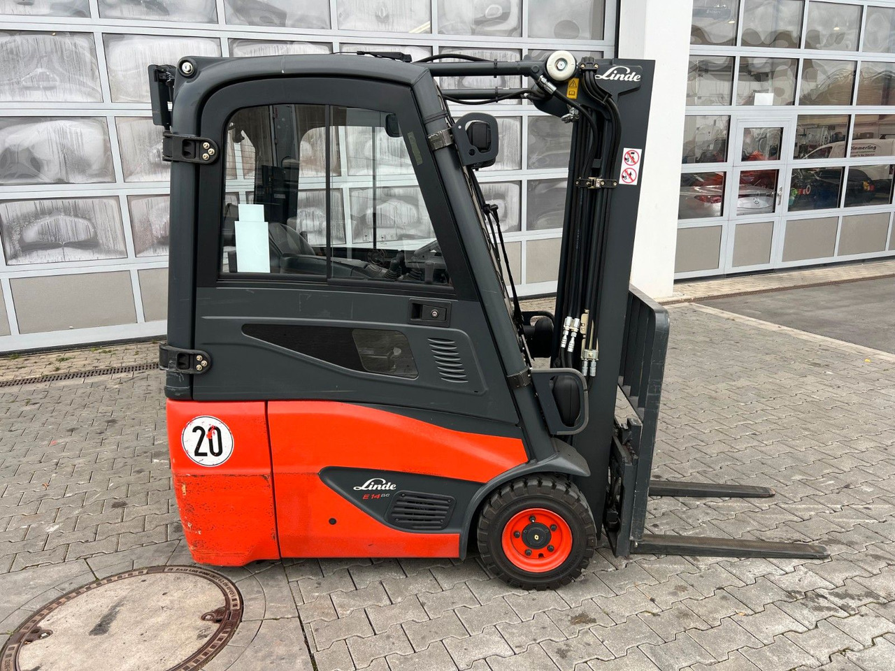 Linde E14 - 01 / Triplex: 4.10m! / SS / nur 2.612h! - Электропогрузчик: фото 2 Linde E14 - 01 / Triplex: 4.10m! / SS / nur 2.612h! - Электропогрузчик: фото 2