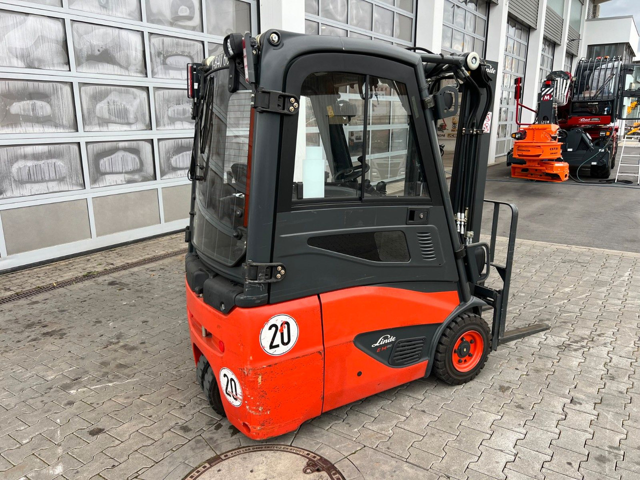 Linde E14 - 01 / Triplex: 4.10m! / SS / nur 2.612h! - Электропогрузчик: фото 3 Linde E14 - 01 / Triplex: 4.10m! / SS / nur 2.612h! - Электропогрузчик: фото 3