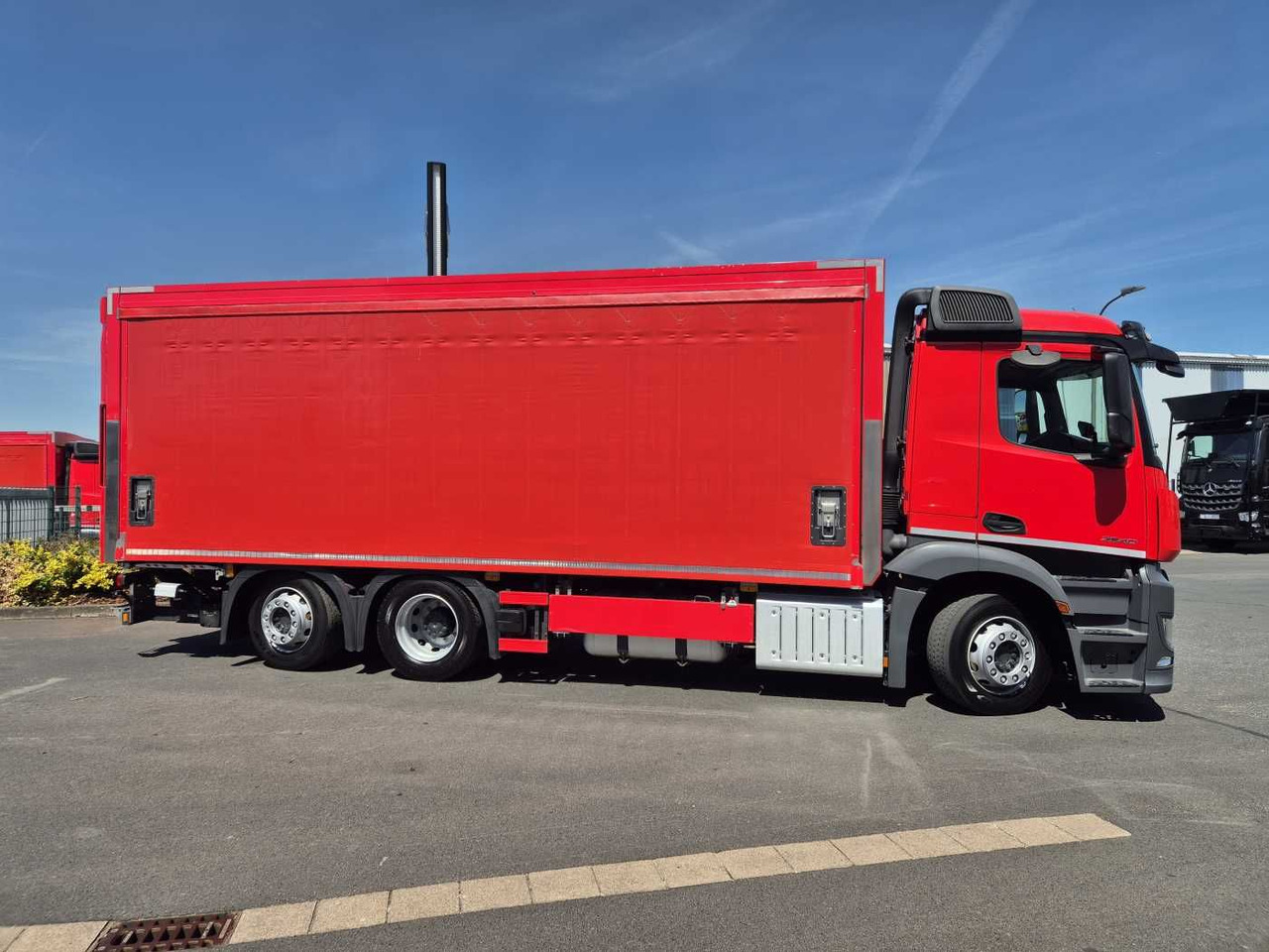 Mercedes-Benz Antos 2540 LnR 6x2 LBW Schiebeplanen AHK - Грузовик для перевозки напитков: фото 5 Mercedes-Benz Antos 2540 LnR 6x2 LBW Schiebeplanen AHK - Грузовик для перевозки напитков: фото 5